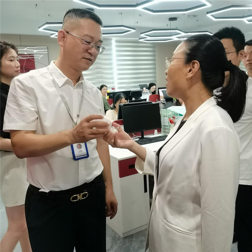区辅导莅临领导，合作助力自贸港