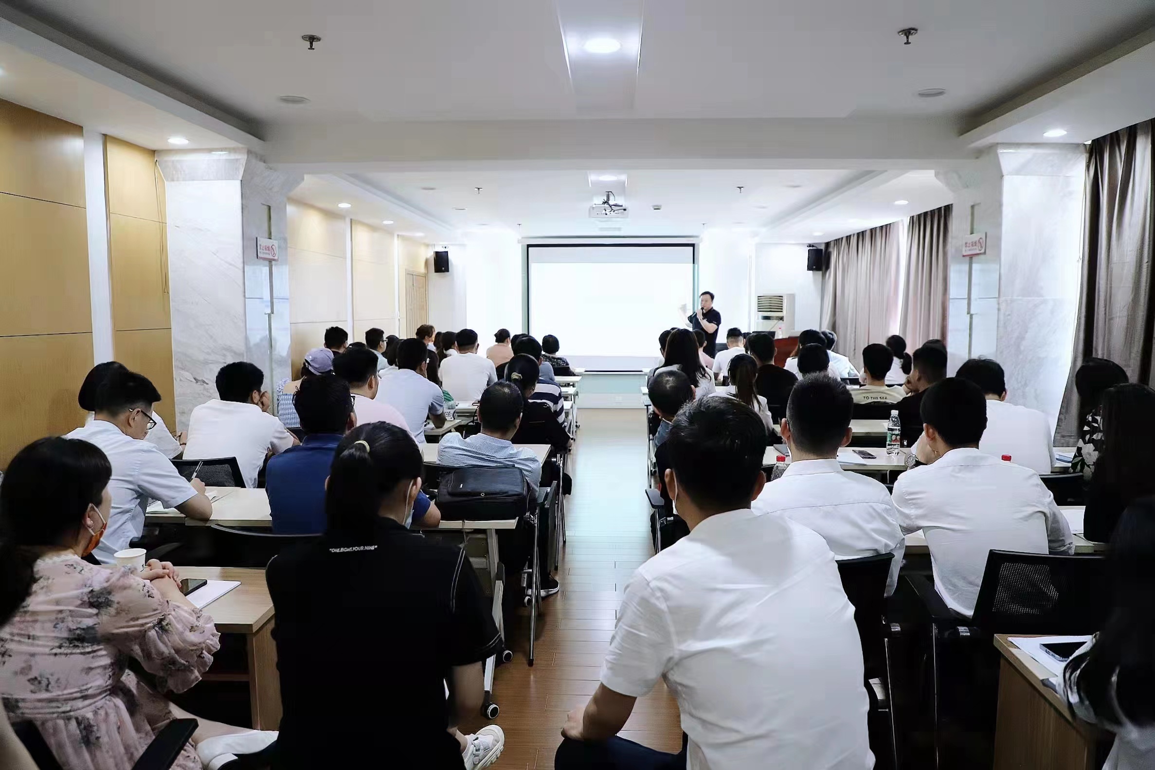 亿万28官网-追求健康,你我一起成长